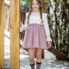 Vestido para niña en color rosa empolvado de la marca Marta y Paula.
