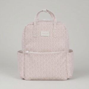 Mochila maternal Maison Tender de piel con estampado de flores rosas de la marca Pasito a Pasito, ideal para el hospital y paseos diarios.